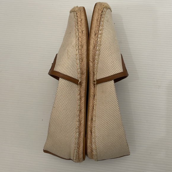 Tory Burch Cream and Brown loafers - Picture 11 of 15